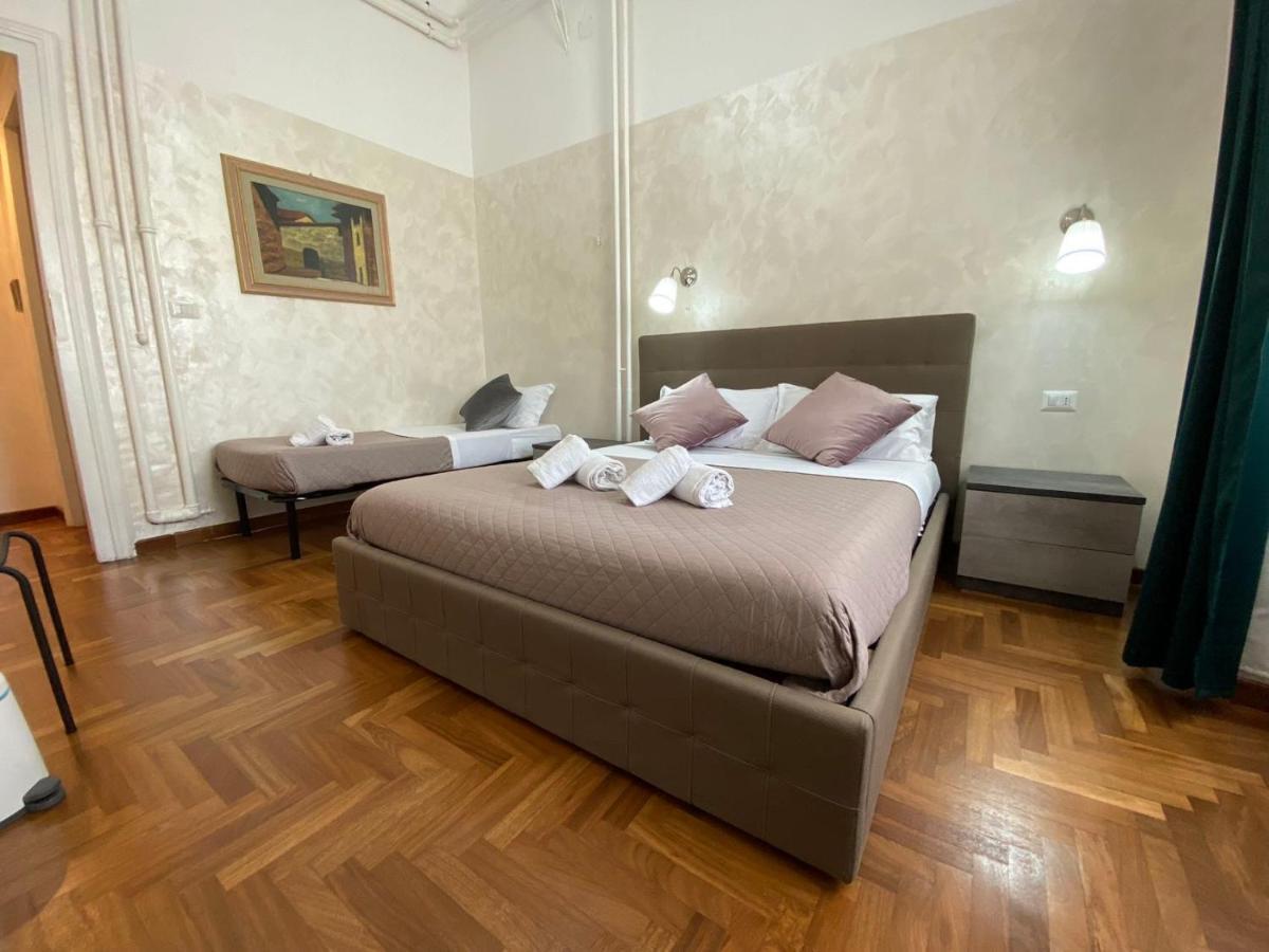 Cavour 44616, Rome
